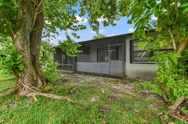 Residence photo 20