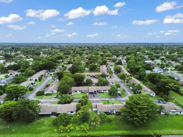 Residence photo 22