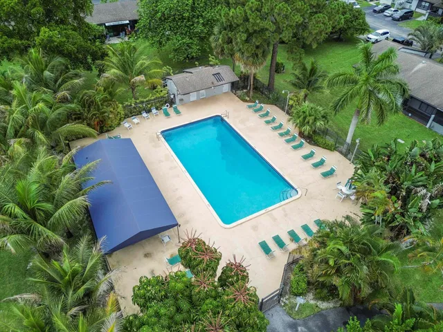 Residence photo 25