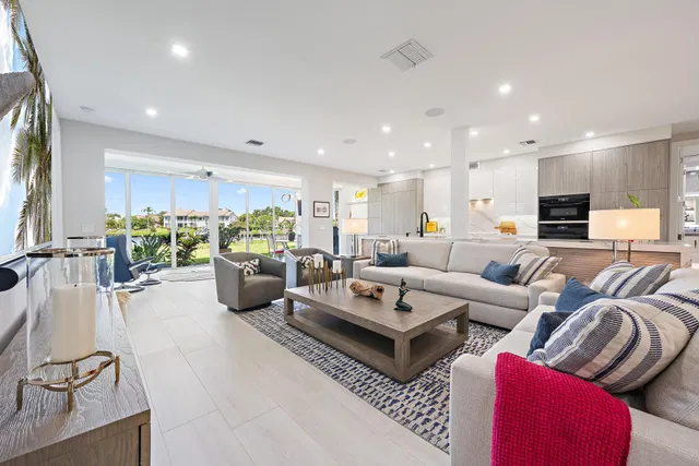 Admirals Cove Residence photo 9