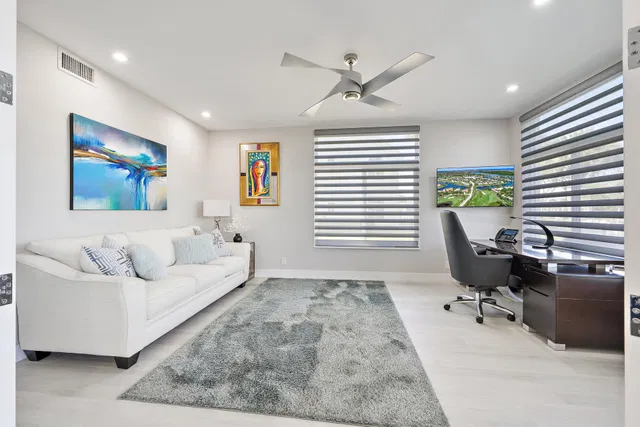 Admirals Cove Residence photo 14