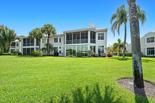 Admirals Cove Residence photo 17