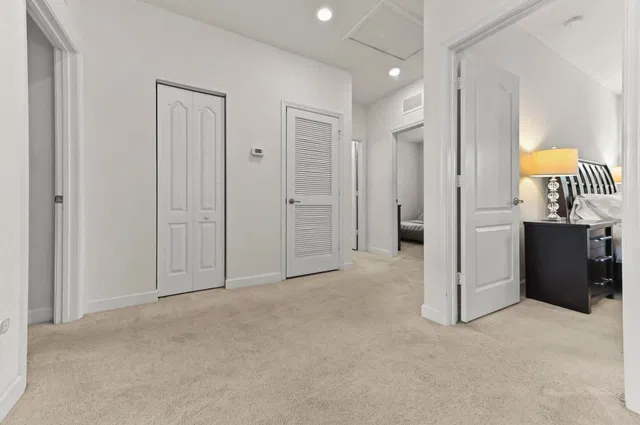  Residence photo 16