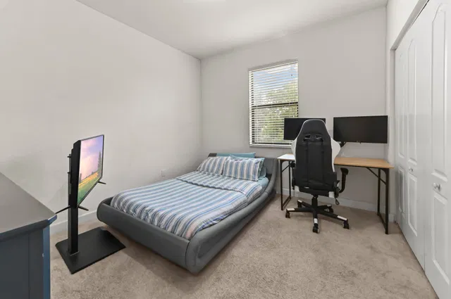  Residence photo 19