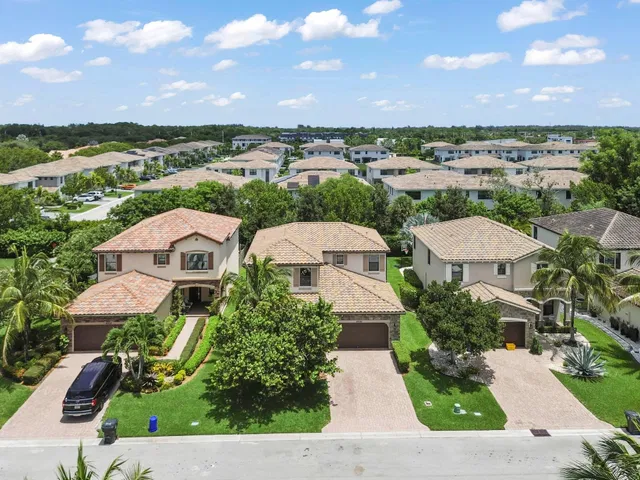  Residence photo 27