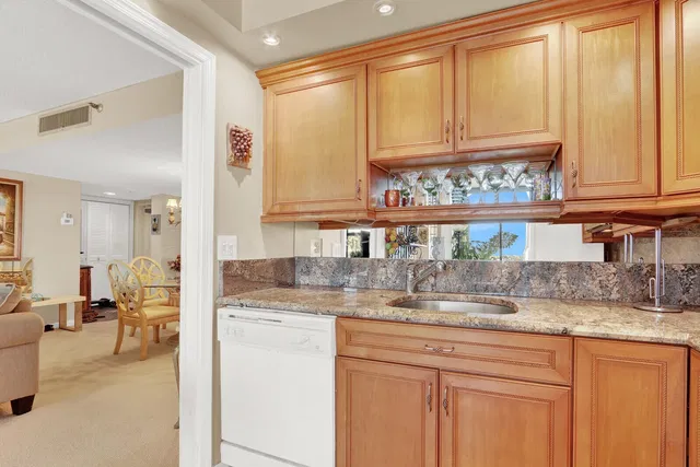  Unit 214 photo 12
