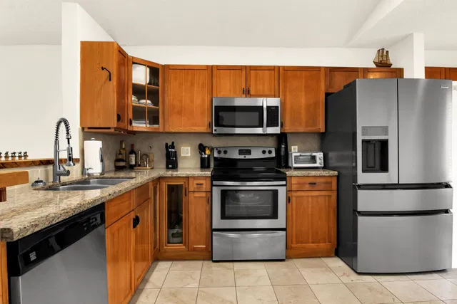  Residence photo 4