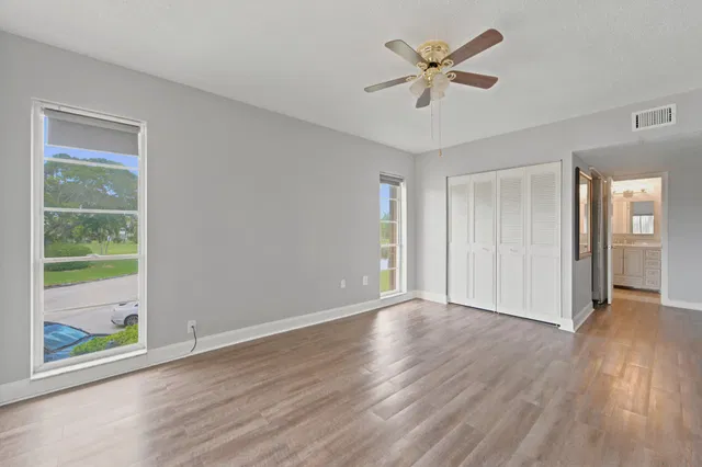 Unit 203 photo 9