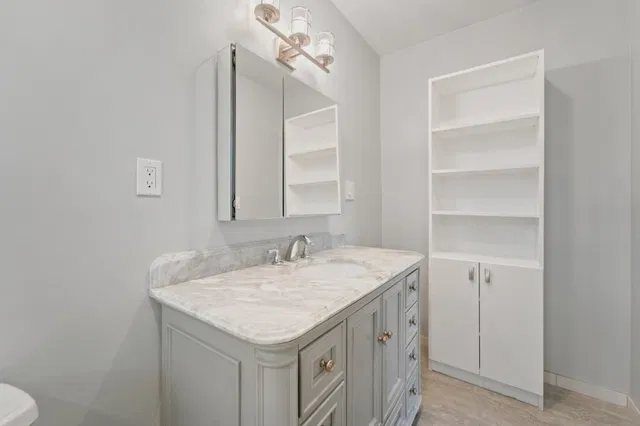 Unit 203 photo 12