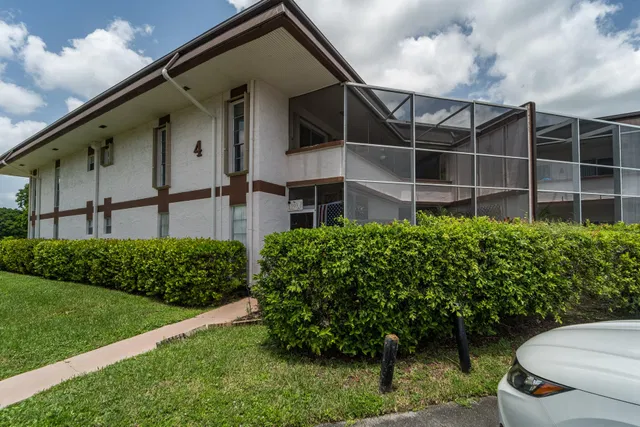 Unit 203 photo 30