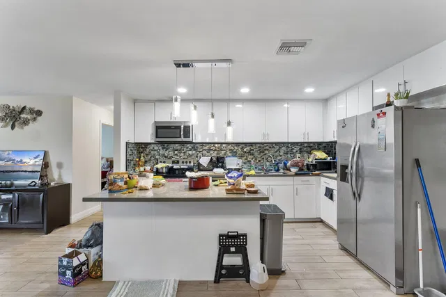 Residence photo 3