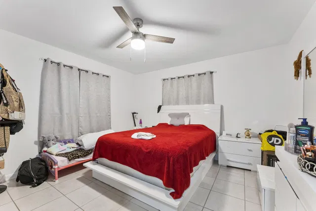 Residence photo 26