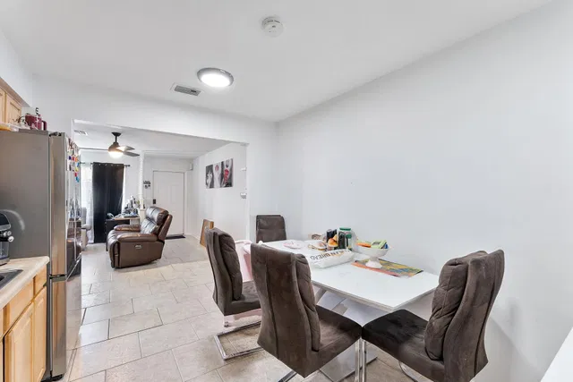 Residence photo 28