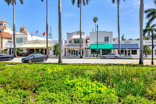 In-Town Palm Beach Residence photo 7