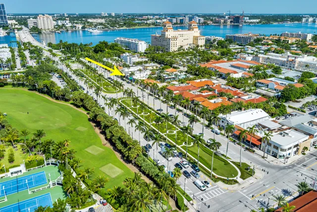In-Town Palm Beach Residence photo 12
