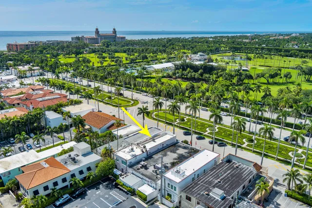 In-Town Palm Beach Residence photo 17