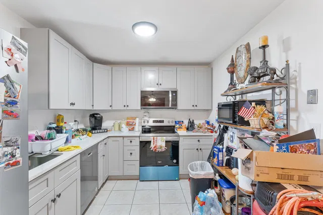 Residence photo 3