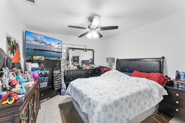 Residence photo 11