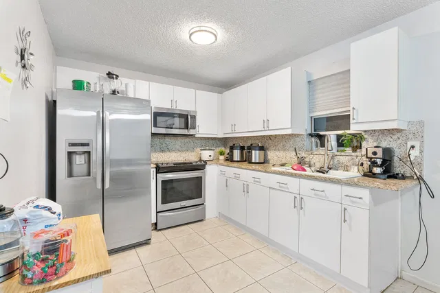 Residence photo 20
