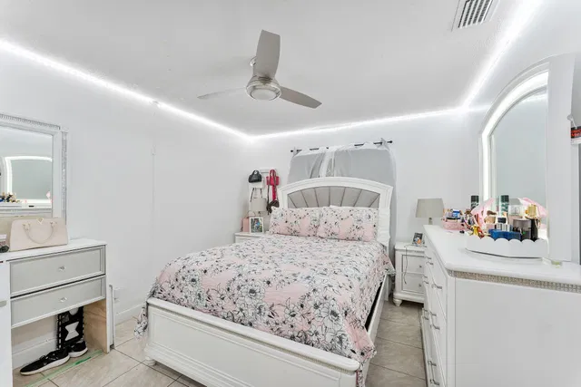 Residence photo 27