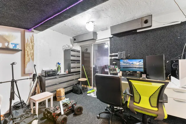 Residence photo 31