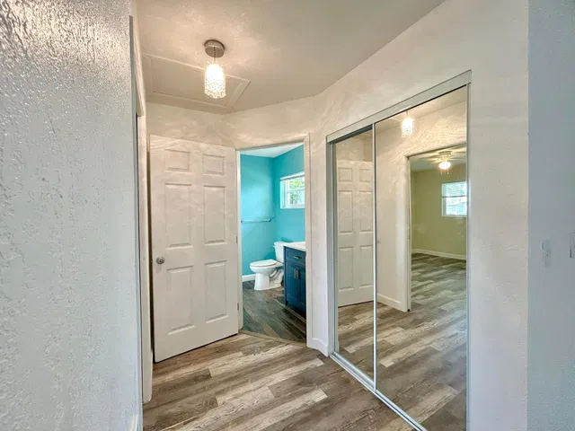 Unit C photo 11