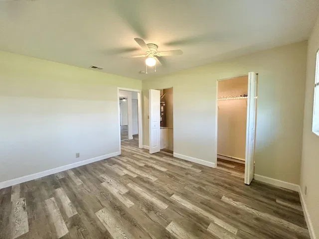 Unit C photo 14