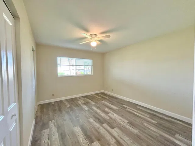 Unit C photo 15