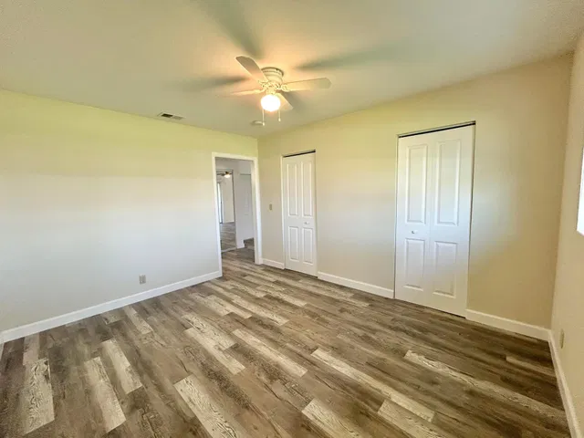 Unit C photo 16