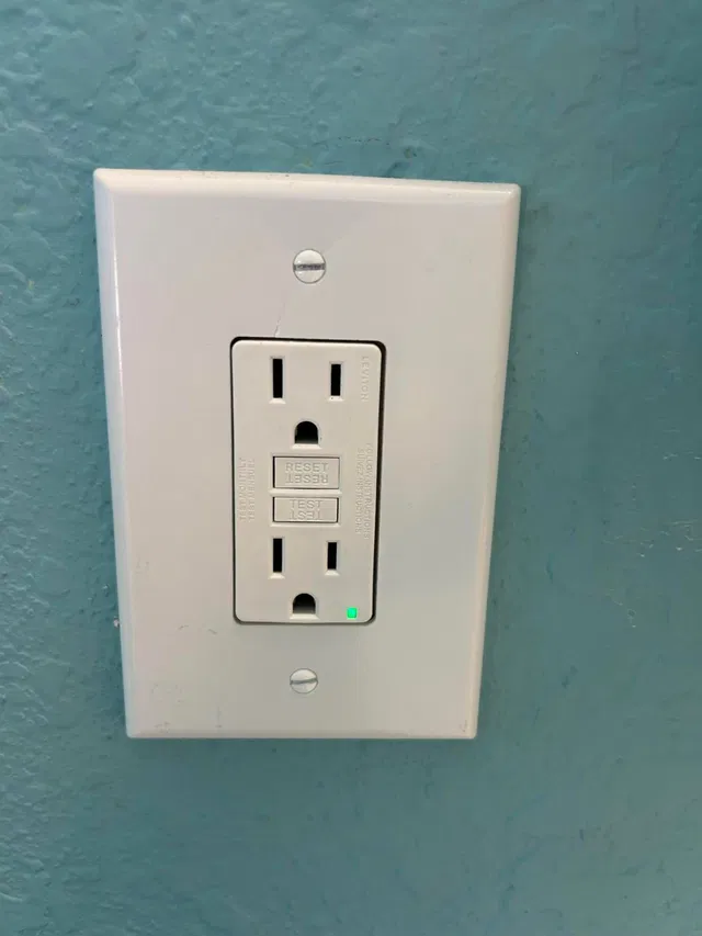 Unit C photo 21