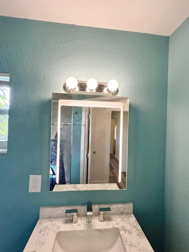 Unit C photo 26