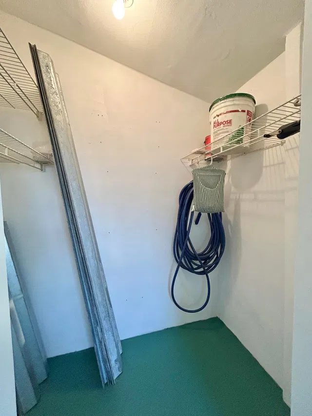 Unit C photo 31