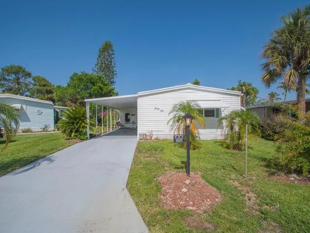 Residence photo 2