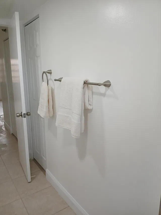 Unit 405 photo 11