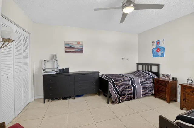  Residence photo 20