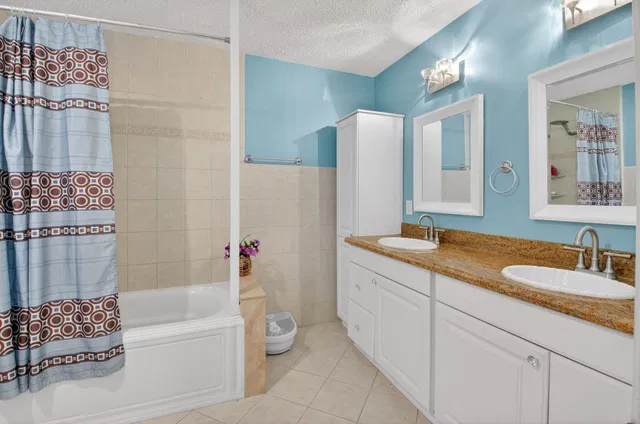  Residence photo 24