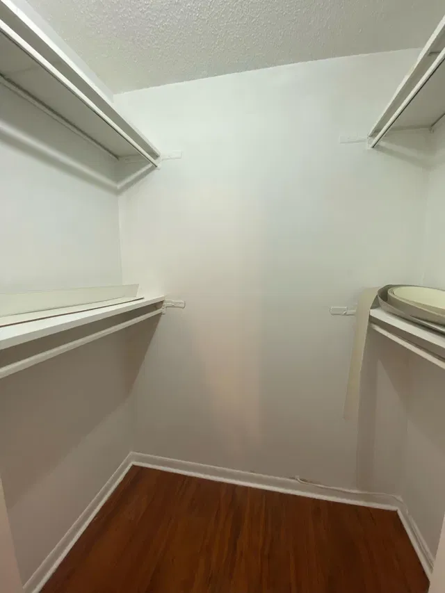 Unit 0280 photo 8