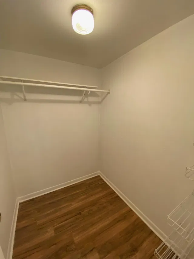 Unit 0280 photo 14