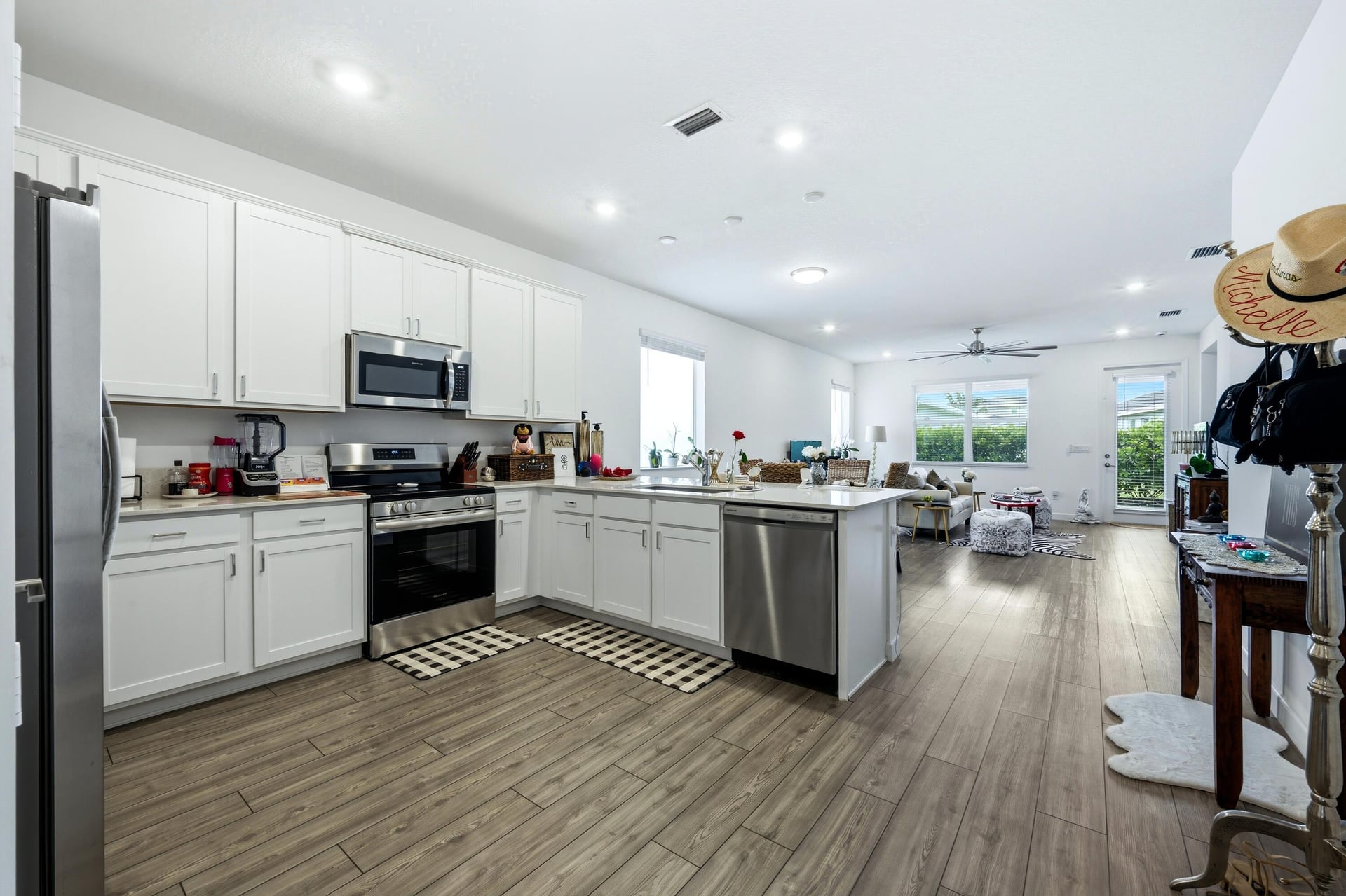  Residence photo 4