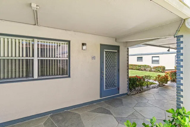 Residence photo 3