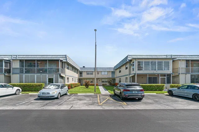 Residence photo 23