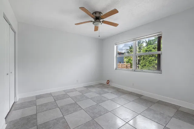  Residence photo 4