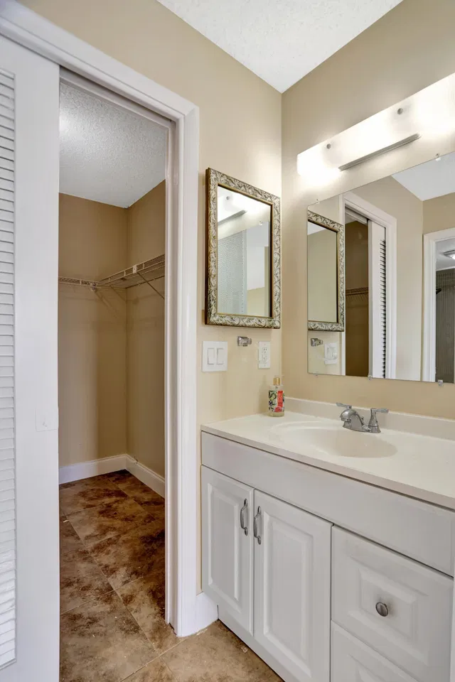 Boca Raton Unit Unit 403 photo 19