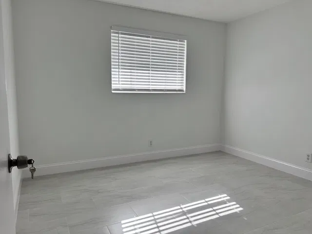 Unit 103 photo 3