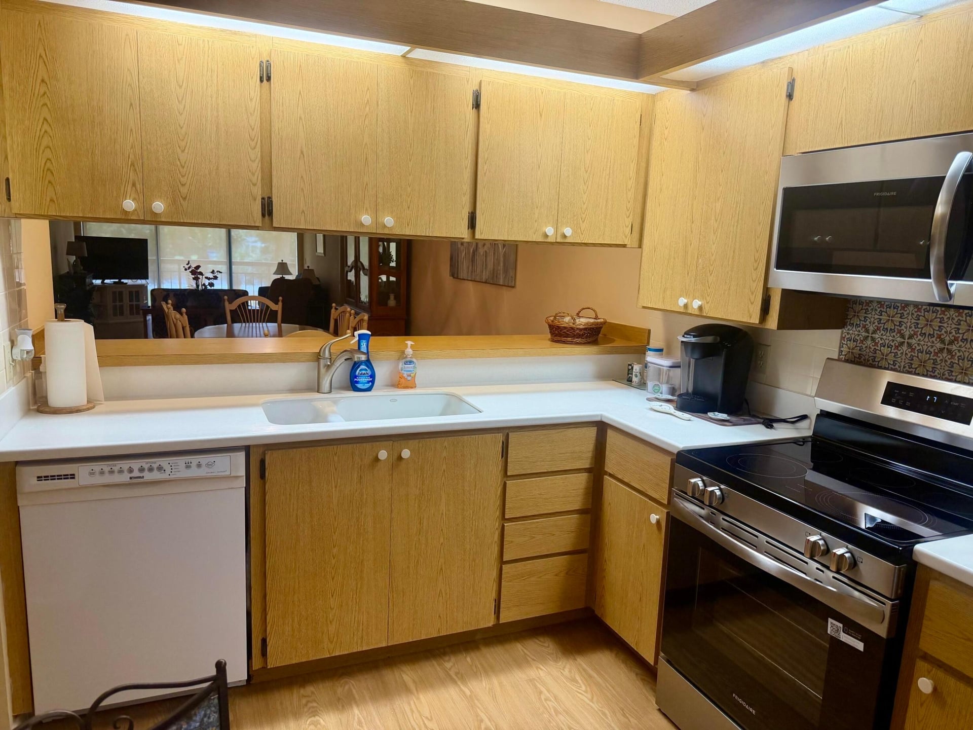 Unit 203 photo 6