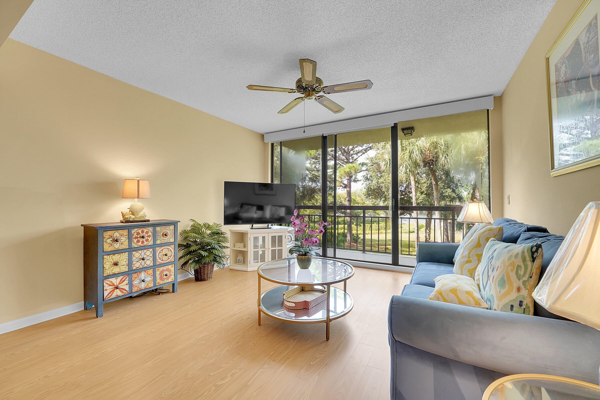 Unit 203 photo 12