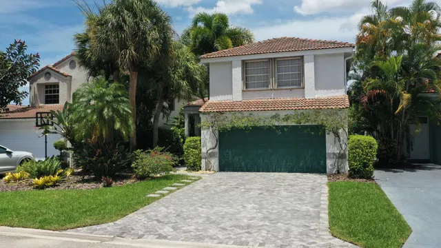 Residence photo 2