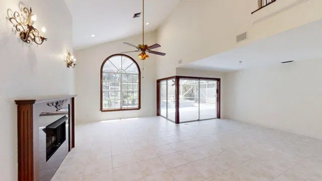 Residence photo 4