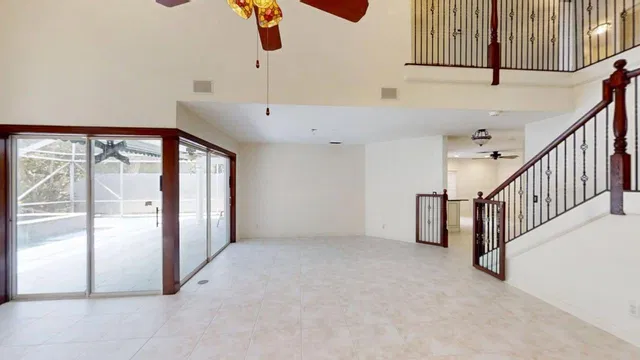 Residence photo 6