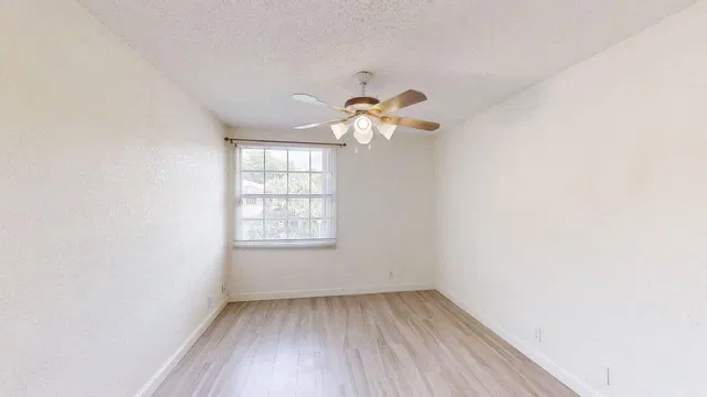 Residence photo 31